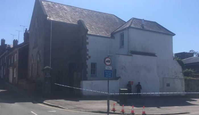 England - Freemasons respond after 'crude bomb threat' at Penryn Masonic Lodge