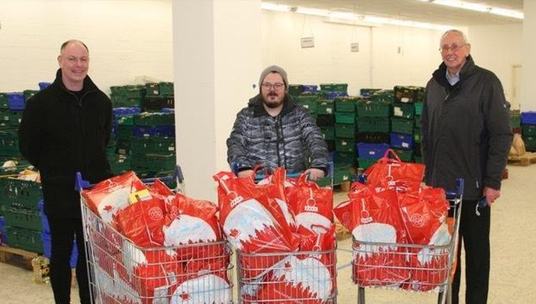 Northern Ireland - Lodge Crawfurdsburn Freemasons donate to local foodbank