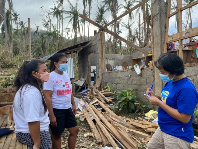 Dorset/England - Freemasons support communities hit by typhoon in Philippines