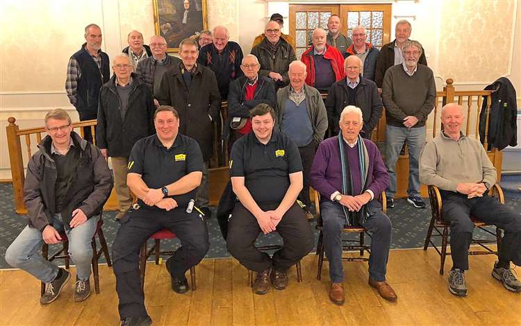 Lincolnshire/England - Grantham Freemasons trained in use of defibrillators