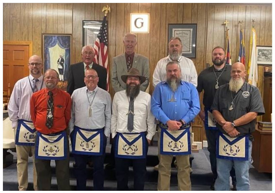 North Carolina/U.S. - Round Peak Masonic Lodge installs officers