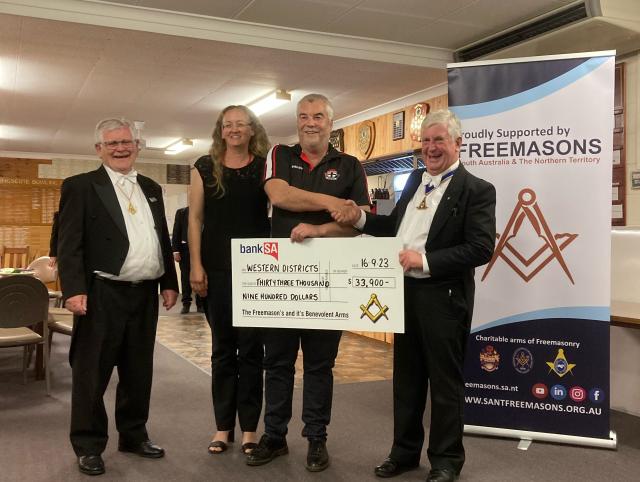 South Australia - Freemasons make donation to Western Districts