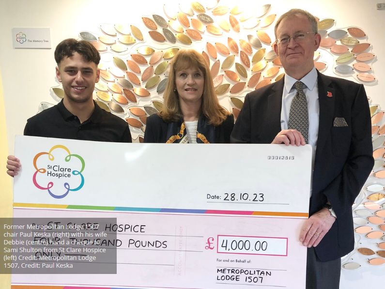Greater London/England - Chingford Freemasons donate £4,000 to hospice