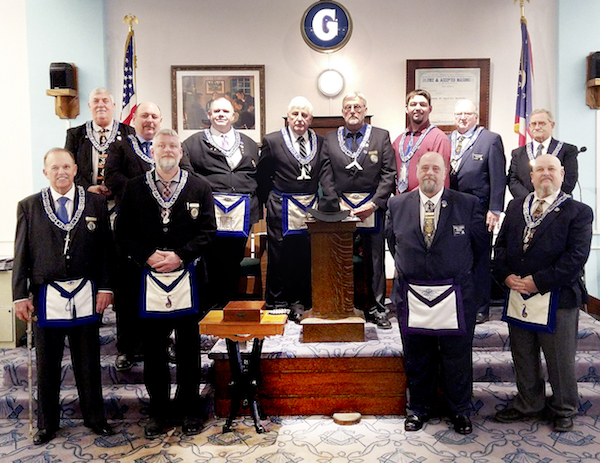 Ohio/US - Masonic officers elected for Flushing lodge