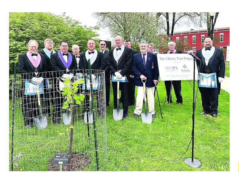 Pennsylvania/US - Freemasons dedicate Liberty Tree in Veterans Memorial Park